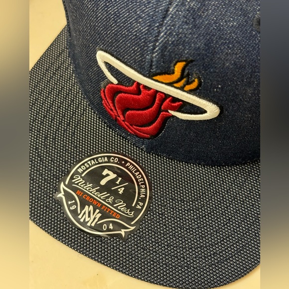 Miami Heat Denim Fitted Hat - Picture 11 of 12